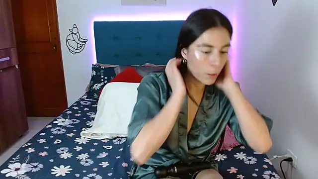 antonella sweet33 online show from 01/24/25, 08:00
