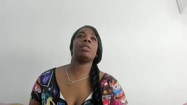 Snapshot of rihanna_abiodun chatting on 06/08/26, 06:08 rihanna abiodun online show from 06/08/26, 06:08