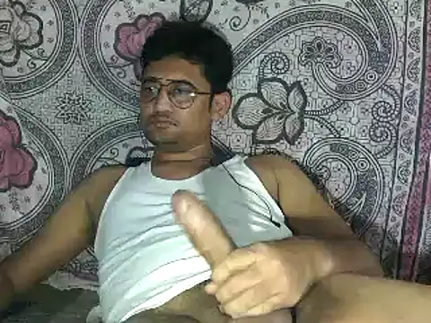 Snapshot of Rocobodymassager chatting on 09/15/25, 04:18 Rocobodymassager online show from 09/15/25, 04:18