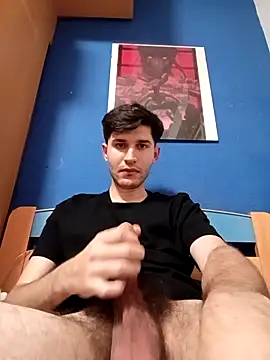 Esti02 online show from 11/25/25, 05:35