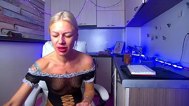 Skinny Nally online show from 04/14/26, 01:21