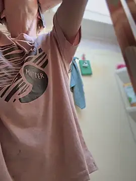 GoldenFlameGoddess online show from 10/07/25, 12:33