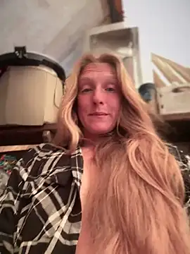 GoldenFlameGoddess online show from 06/16/26, 03:56
