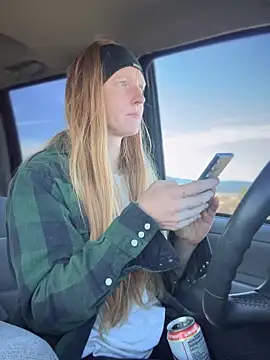 GoldenFlameGoddess online show from 11/23/25, 06:07