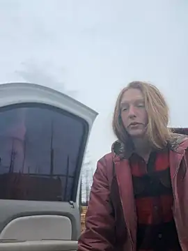 GoldenFlameGoddess online show from 03/01/26, 05:46