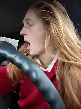 GoldenFlameGoddess online show from 12/19/25, 04:09