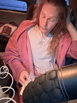 GoldenFlameGoddess online show from 02/11/26, 03:01