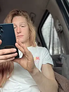 GoldenFlameGoddess online show from 02/23/26, 04:18