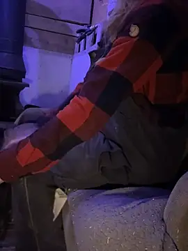 GoldenFlameGoddess online show from 03/01/26, 05:18