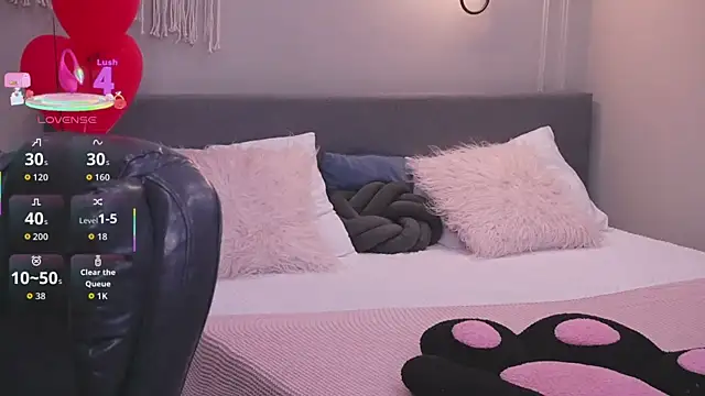 Molly Jons online show from 03/24/26, 01:05