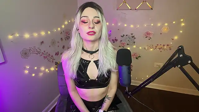 Starr1123 online show from 04/15/26, 03:56