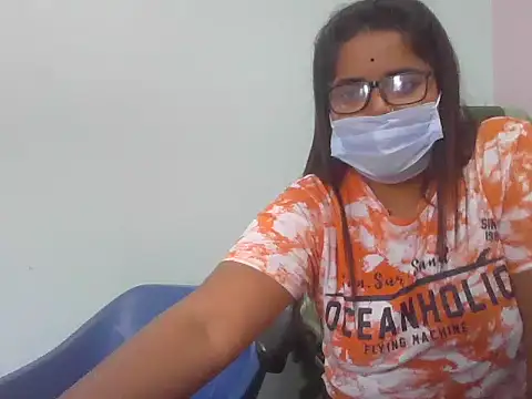 Snapshot of gyanvi1 chatting on 02/01/25, 05:49 gyanvi1 online show from 02/01/25, 05:49