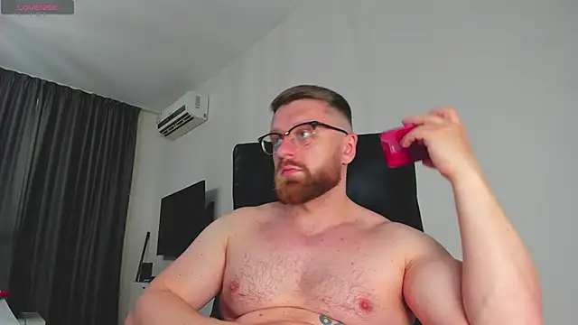 Snapshot of Findom_guy chatting on 03/16/26, 01:26 Findom guy online show from 03/16/26, 01:26