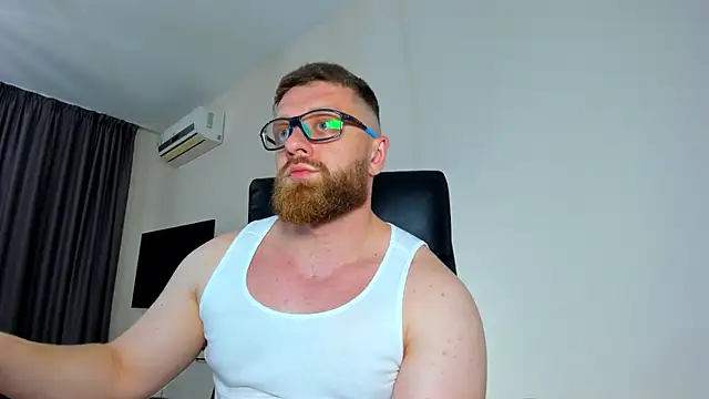 Snapshot of Findom_guy chatting on 05/17/26, 07:03 Findom guy online show from 05/17/26, 07:03