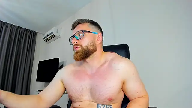Snapshot of Findom_guy chatting on 04/16/26, 09:39 Findom guy online show from 04/16/26, 09:39