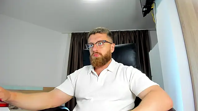 Snapshot of Findom_guy chatting on 06/07/26, 05:29 Findom guy online show from 06/07/26, 05:29