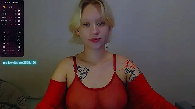 Snapshot of amelia_lye chatting on 09/19/25, 05:17 amelia lye online show from 09/19/25, 05:17