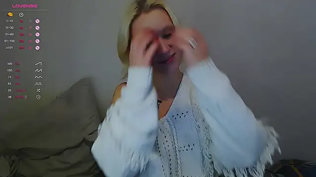 amelia lye online show from 12/19/25, 12:51