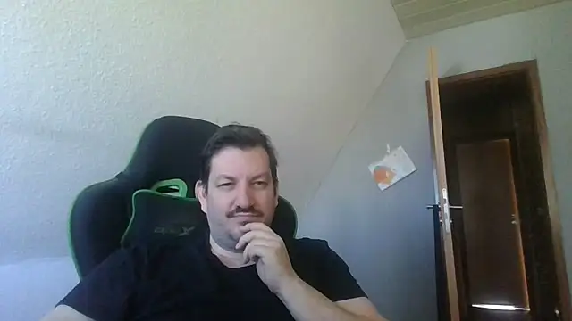 Golffahrer1982 online show from 04/22/26, 07:59