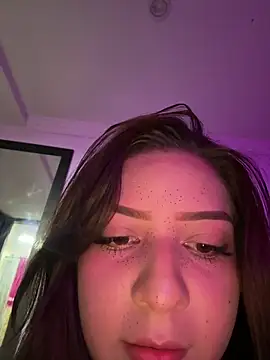 Zoe Lennoxx online show from 05/13/26, 04:30