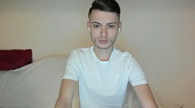 andboyfor6 online show from 12/04/24, 12:08