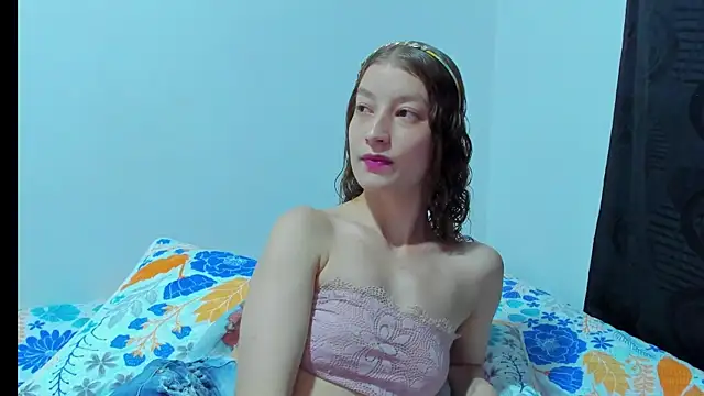 MiiaVolkova online show from 04/08/26, 12:34