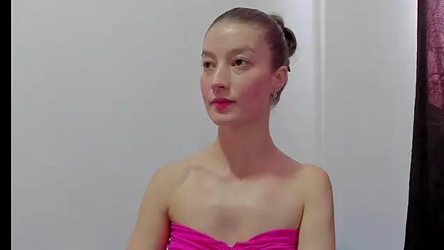 MiiaVolkova online show from 11/07/25, 06:45