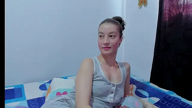 MiiaVolkova online show from 11/25/25, 05:57