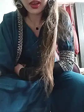 Snapshot of Noor_Darliing chatting on 06/01/26, 03:33 Noor Darliing online show from 06/01/26, 03:33