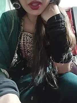 Snapshot of Noor_Darliing chatting on 07/03/26, 03:18 Noor Darliing online show from 07/03/26, 03:18
