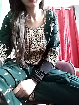 Snapshot of Noor_Darliing chatting on 03/19/25, 09:37 Noor Darliing online show from 03/19/25, 09:37