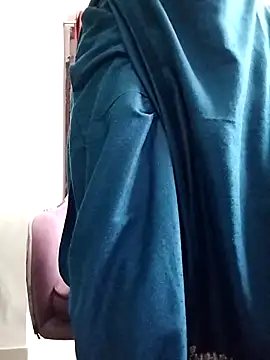 Snapshot of Noor_Darliing chatting on 04/15/26, 03:16 Noor Darliing online show from 04/15/26, 03:16