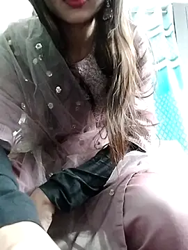 Snapshot of Noor_Darliing chatting on 03/05/25, 03:29 Noor Darliing online show from 03/05/25, 03:29