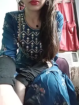 Snapshot of Noor_Darliing chatting on 05/17/26, 03:23 Noor Darliing online show from 05/17/26, 03:23