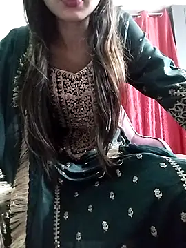 Snapshot of Noor_Darliing chatting on 03/19/25, 06:34 Noor Darliing online show from 03/19/25, 06:34