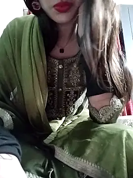 Snapshot of Noor_Darliing chatting on 04/07/26, 03:14 Noor Darliing online show from 04/07/26, 03:14