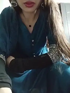 Snapshot of Noor_Darliing chatting on 06/30/26, 03:23 Noor Darliing online show from 06/30/26, 03:23