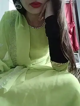 Snapshot of Noor_Darliing chatting on 05/22/26, 03:43 Noor Darliing online show from 05/22/26, 03:43