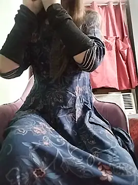 Snapshot of Noor_Darliing chatting on 07/09/26, 03:11 Noor Darliing online show from 07/09/26, 03:11