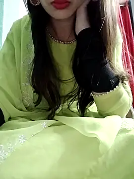 Snapshot of Noor_Darliing chatting on 04/12/26, 03:37 Noor Darliing online show from 04/12/26, 03:37