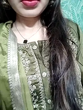 Snapshot of Noor_Darliing chatting on 05/11/26, 04:15 Noor Darliing online show from 05/11/26, 04:15