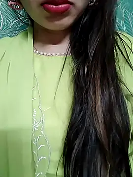 Snapshot of Noor_Darliing chatting on 04/29/26, 05:30 Noor Darliing online show from 04/29/26, 05:30