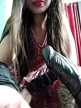 Snapshot of Noor_Darliing chatting on 11/16/25, 03:28 Noor Darliing online show from 11/16/25, 03:28