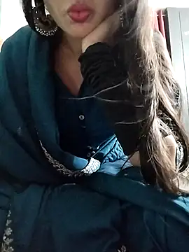 Snapshot of Noor_Darliing chatting on 09/30/25, 02:45 Noor Darliing online show from 09/30/25, 02:45