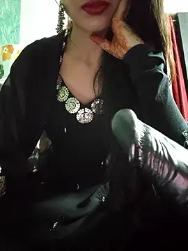 Snapshot of Noor_Darliing chatting on 10/09/25, 04:18 Noor Darliing online show from 10/09/25, 04:18