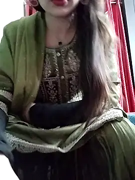 Snapshot of Noor_Darliing chatting on 03/31/26, 03:03 Noor Darliing online show from 03/31/26, 03:03
