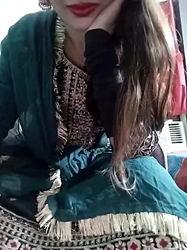 Snapshot of Noor_Darliing chatting on 04/25/26, 03:42 Noor Darliing online show from 04/25/26, 03:42