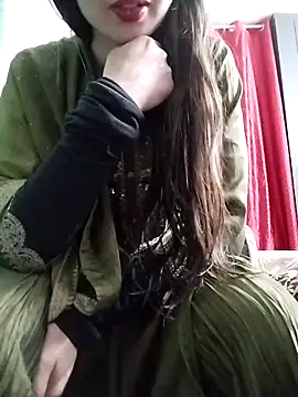 Snapshot of Noor_Darliing chatting on 03/15/25, 06:21 Noor Darliing online show from 03/15/25, 06:21