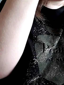 Snapshot of D_Marinna chatting on 02/22/26, 07:55 D Marinna online show from 02/22/26, 07:55