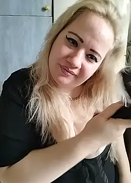 D Marinna online show from 10/10/25, 07:53